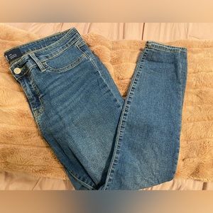 GAP medium washed denim jeans